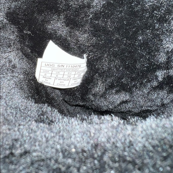 UGG Black Winter Boots - Picture 10 of 11